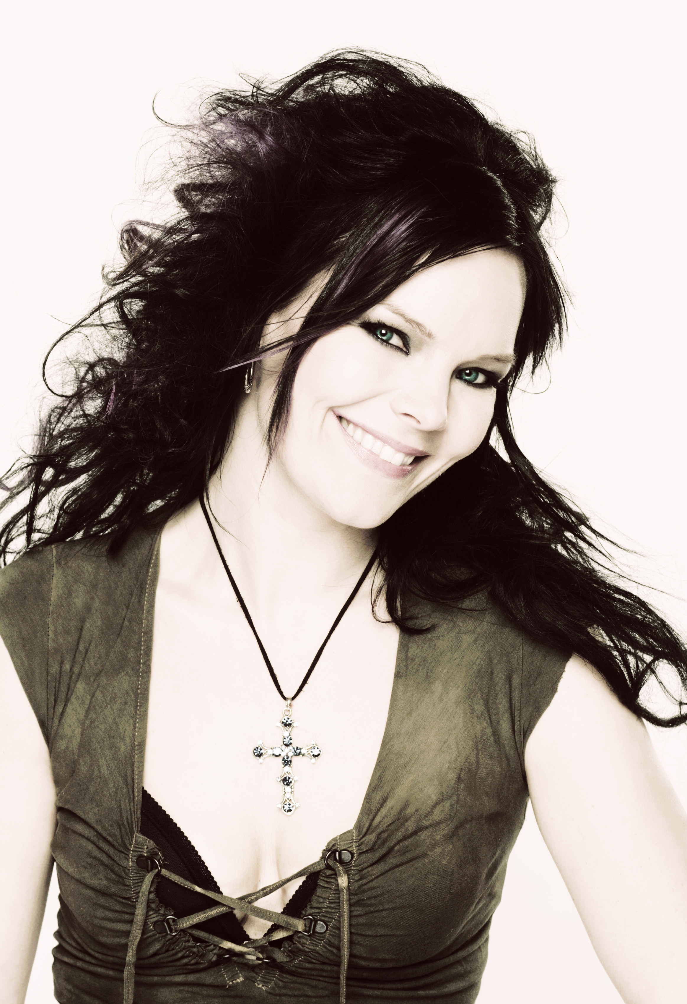 Anett Olzon